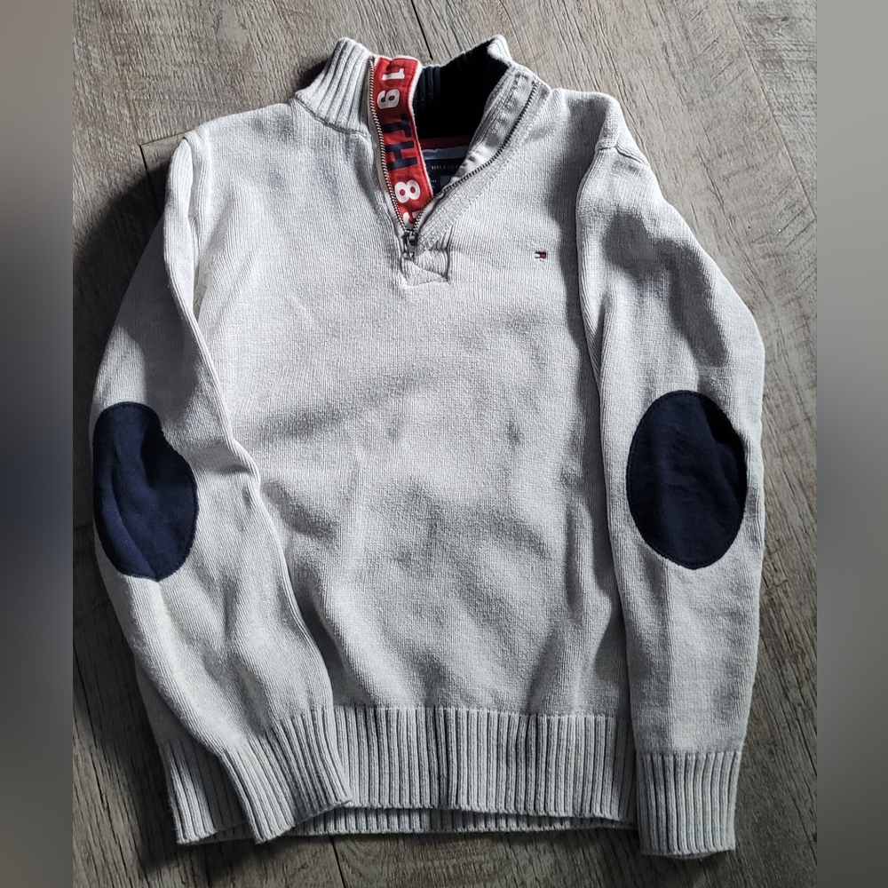 Tommy Hilfiger sweater